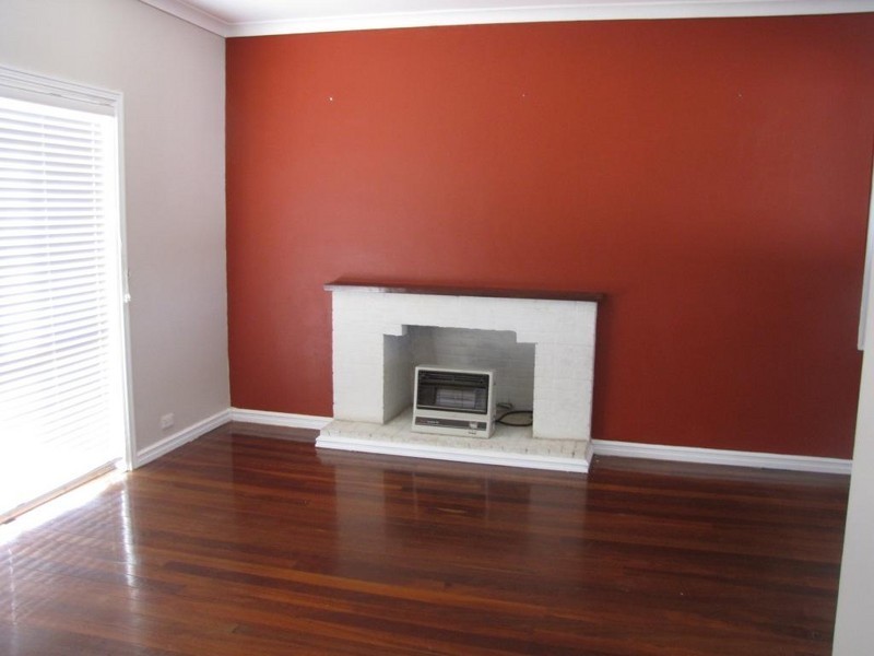 6 Wavelea Street, Safety Bay WA 6169