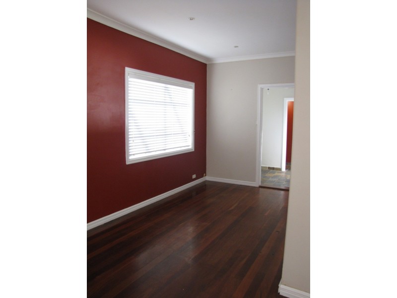 6 Wavelea Street, Safety Bay WA 6169