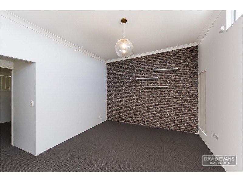 4/128 Safety Bay Road, Shoalwater WA 6169