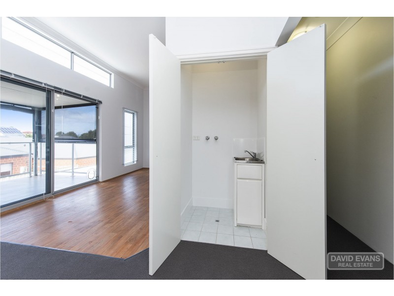 4/128 Safety Bay Road, Shoalwater WA 6169