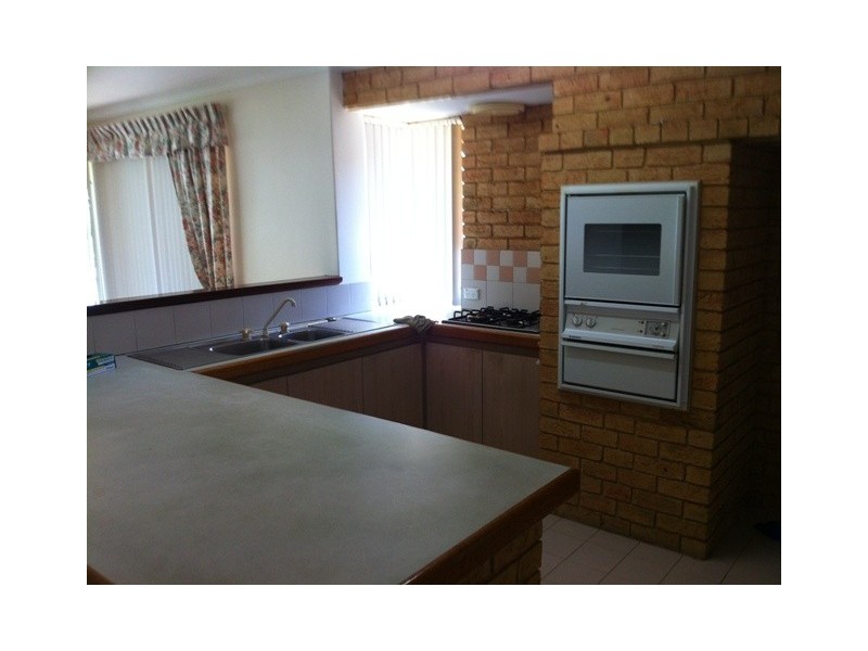 9 Arunta Place, Rockingham WA 6168