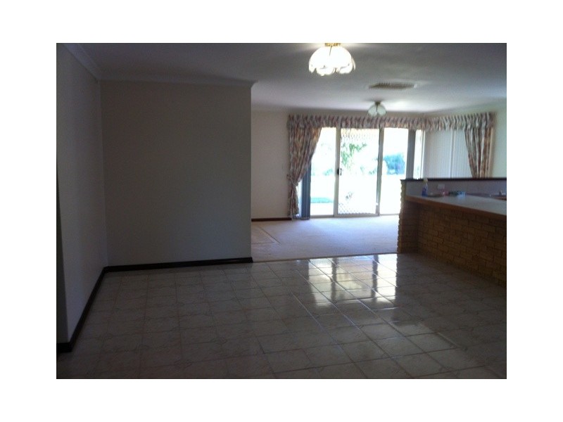 9 Arunta Place, Rockingham WA 6168