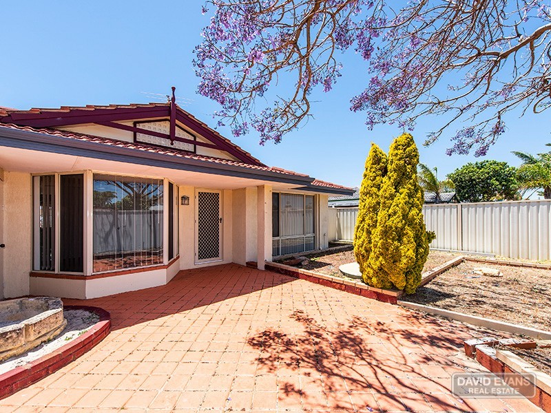 666 Safety Bay Rd, Waikiki WA 6169