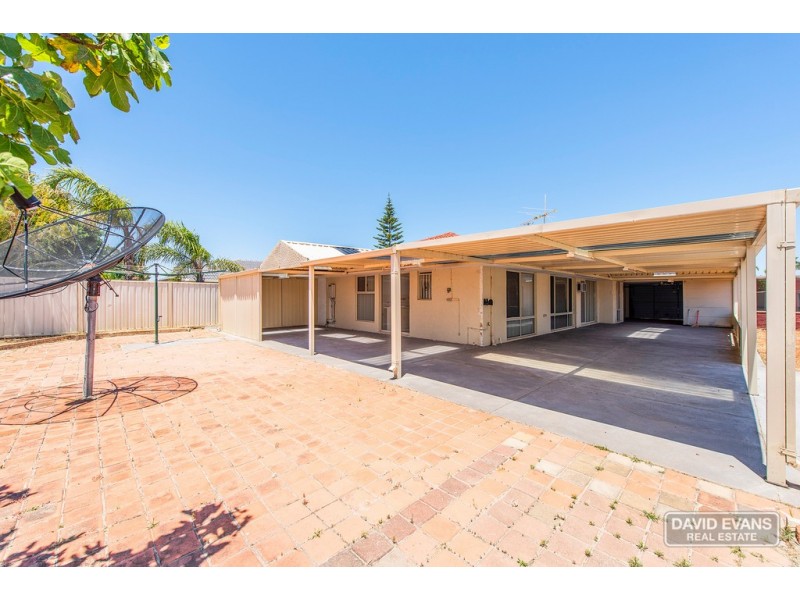 666 Safety Bay Road, Waikiki WA 6169