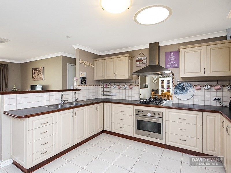 20 Conway Loop, Waikiki WA 6169