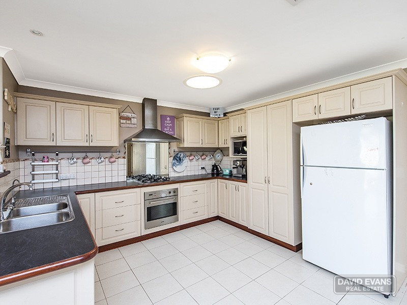 20 Conway Loop, Waikiki WA 6169