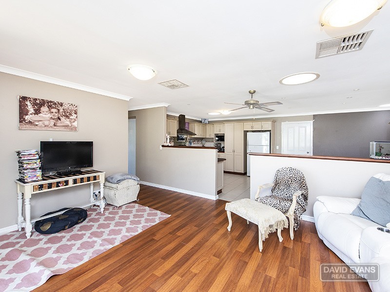 20 Conway Loop, Waikiki WA 6169