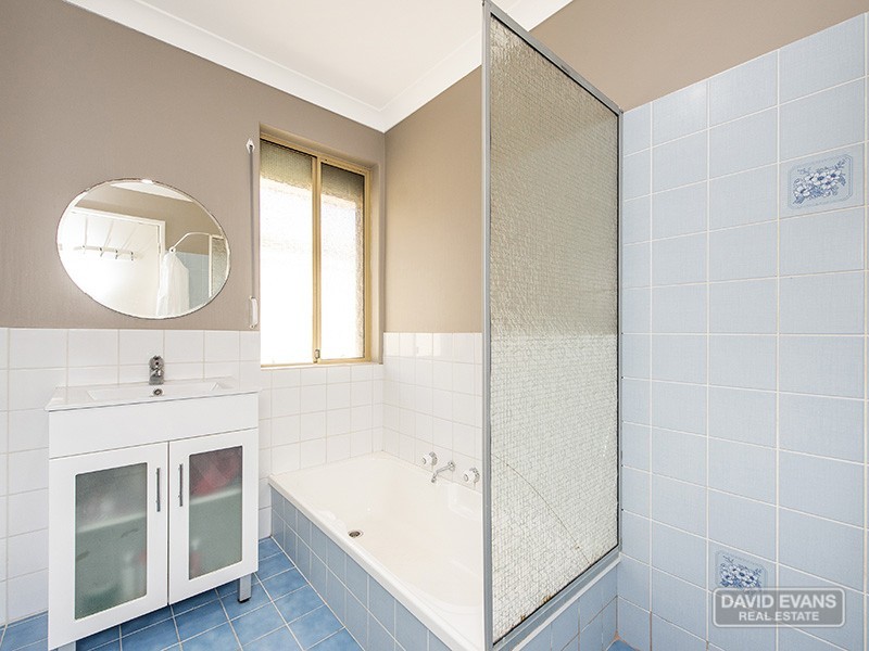 20 Conway Loop, Waikiki WA 6169