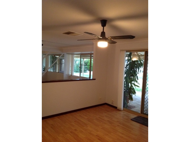 18 Leeuwin Parade, Rockingham WA 6168