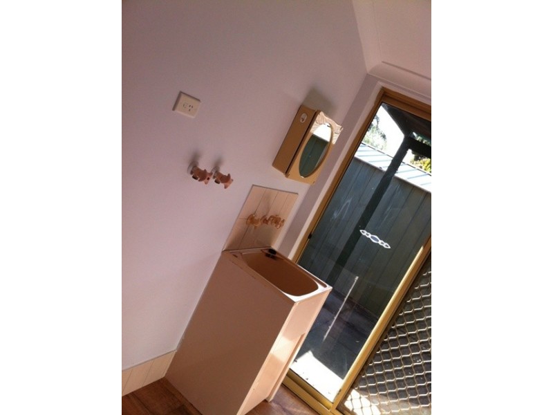 18 Leeuwin Parade, Rockingham WA 6168