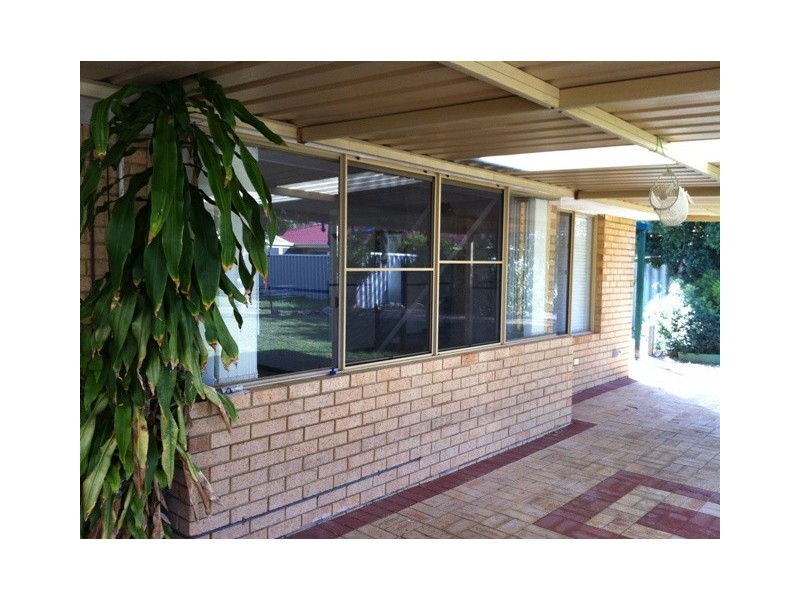 18 Leeuwin Parade, Rockingham WA 6168