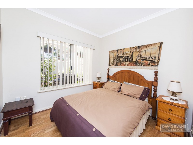 8/9 Bradbury St, Rockingham WA 6168