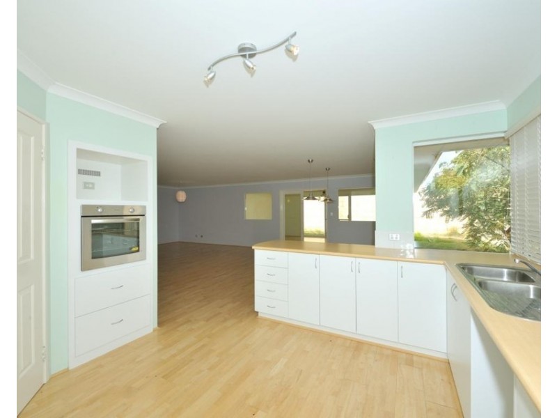 3 Cordia Way, Halls Head WA 6210