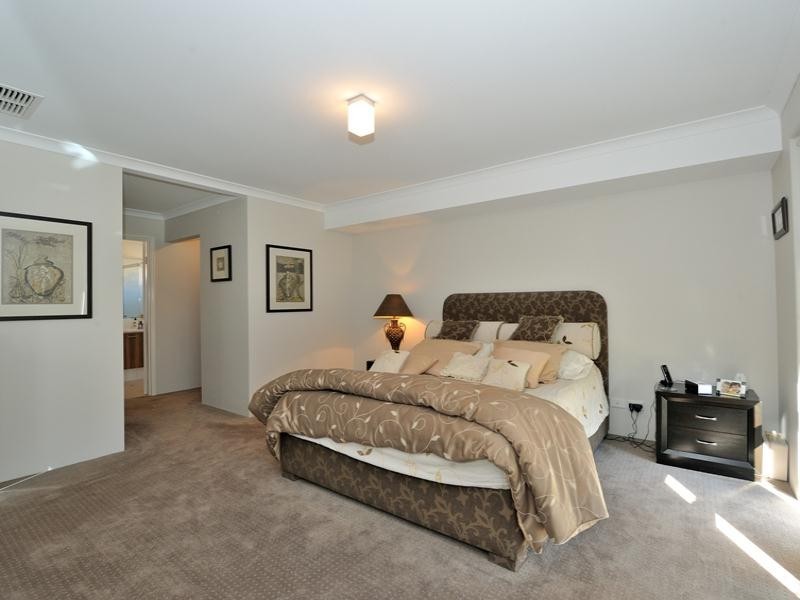 13 The Hawthorns, Baldivis WA 6171