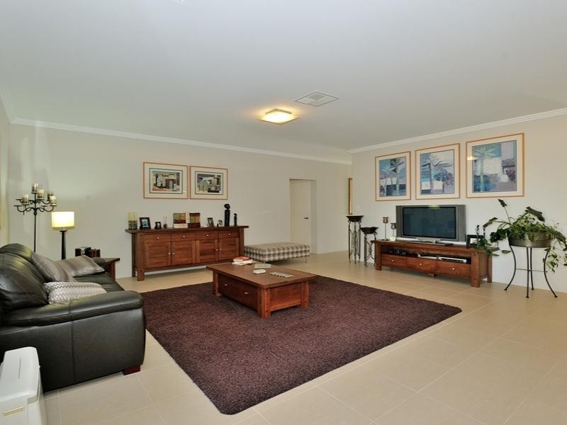 13 The Hawthorns, Baldivis WA 6171