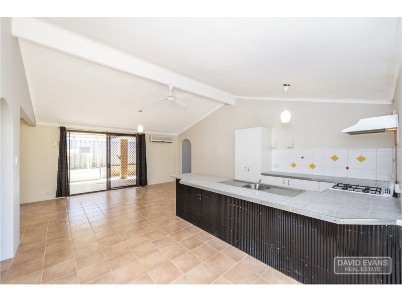 13 Moysey Court, Parmelia WA 6167