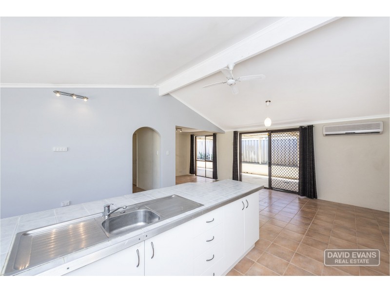 13 Moysey Court, Parmelia WA 6167