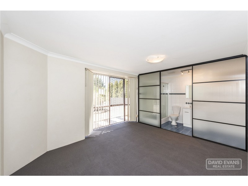 13 Moysey Court, Parmelia WA 6167