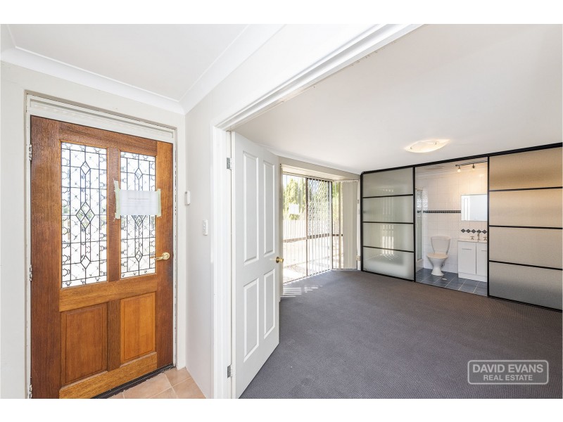 13 Moysey Court, Parmelia WA 6167