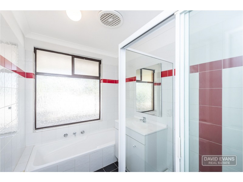 13 Moysey Court, Parmelia WA 6167