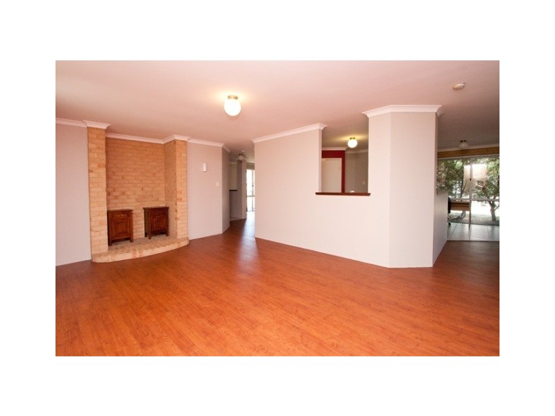 6 Kentia Close, Warnbro WA 6169