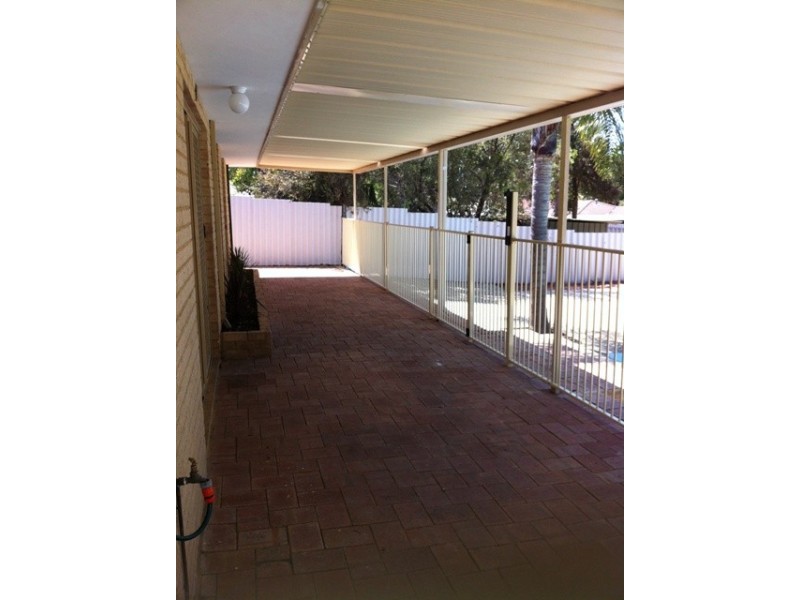 38 Porter Gardens, Leda WA 6170