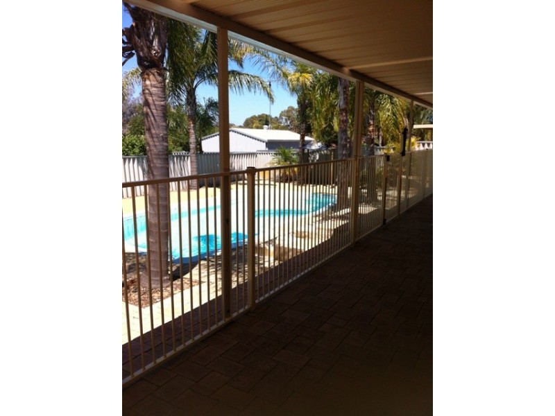 38 Porter Gardens, Leda WA 6170