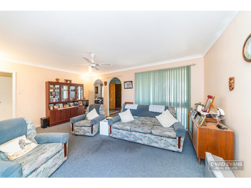 3 Malbeling Close, Hillman WA 6168