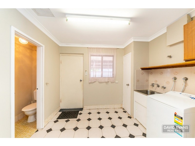 3 Malbeling Close, Hillman WA 6168