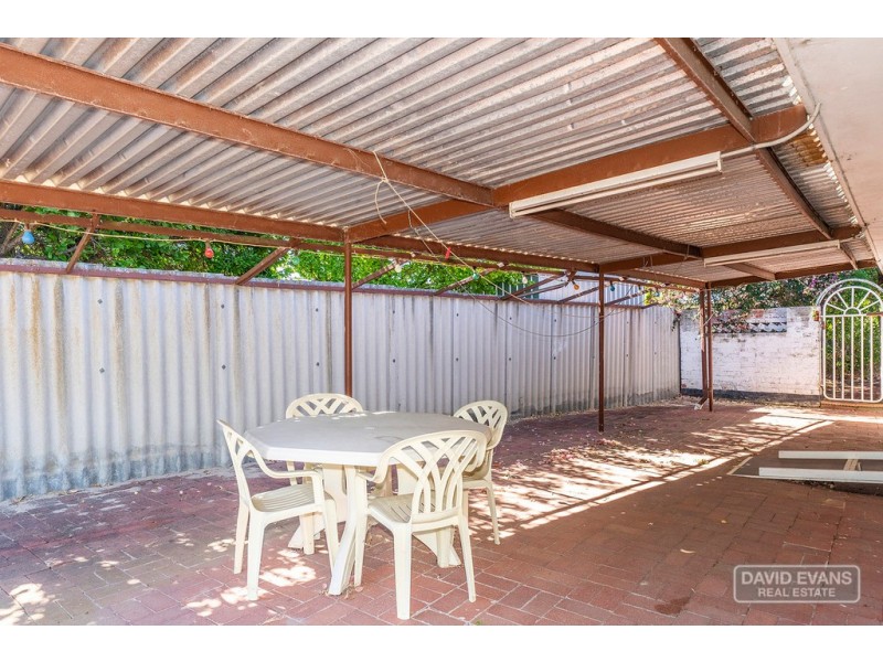 3 Malbeling Close, Hillman WA 6168