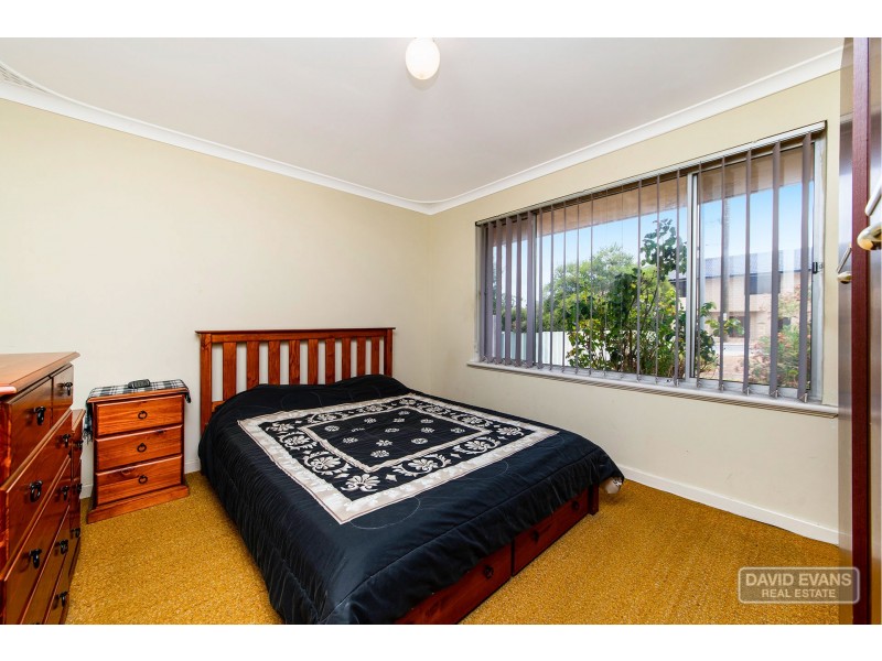 1 Roach Place, Orelia WA 6167