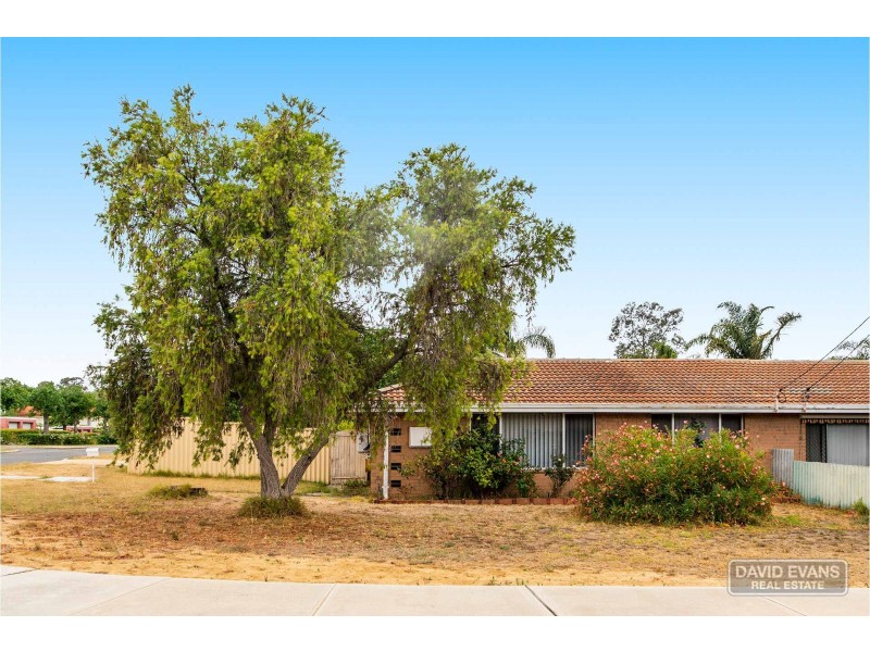1 Roach Place, Orelia WA 6167