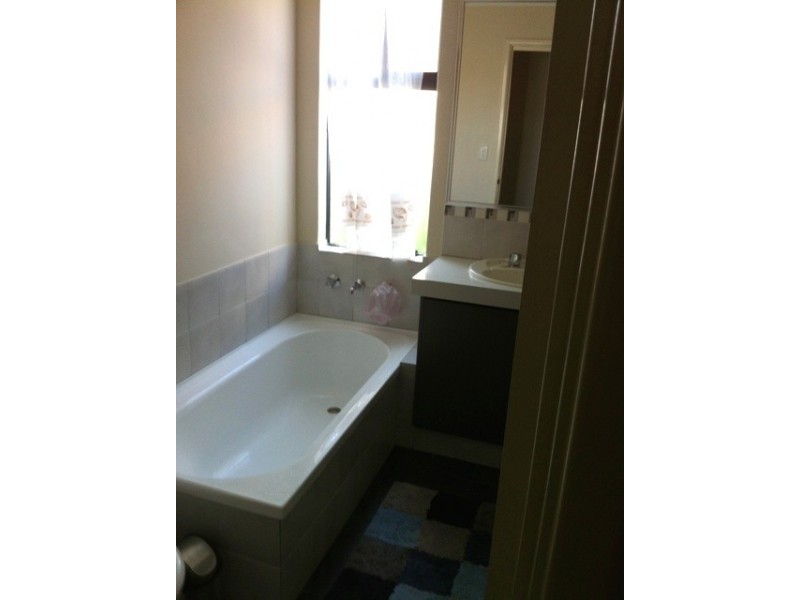 Unit 9/6 Bristol Street, Warnbro WA 6169