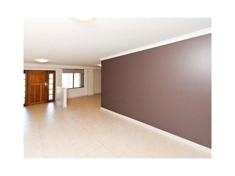 6 Chuchill Avenue, Shoalwater WA 6169