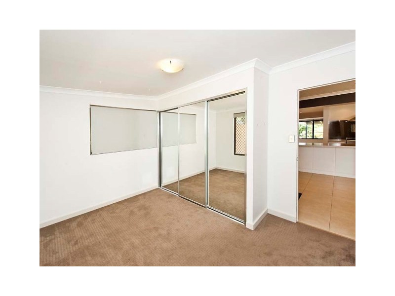 6 Chuchill Avenue, Shoalwater WA 6169