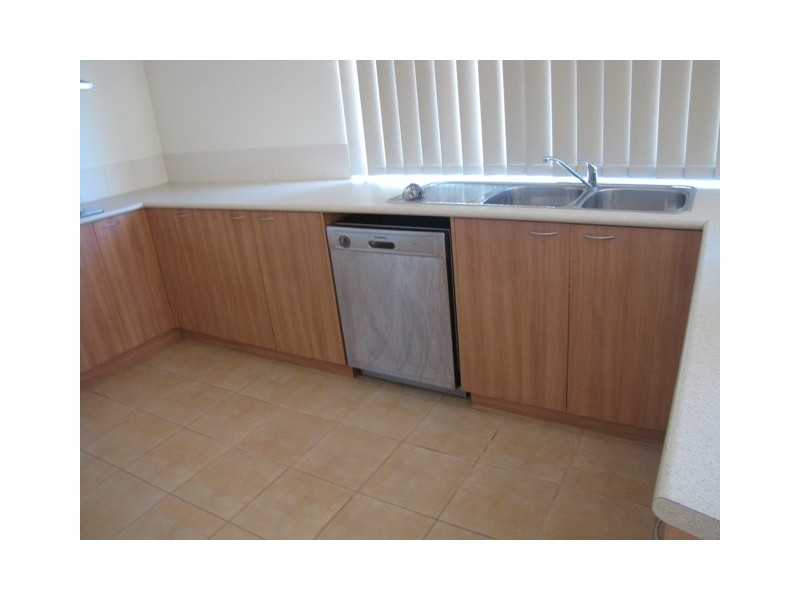 5 Oxenholme Way, Waikiki WA 6169