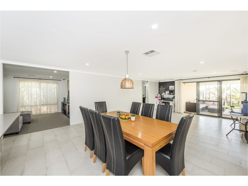 36 Kangaroo Avenue, Kwinana Town Centre WA 6167