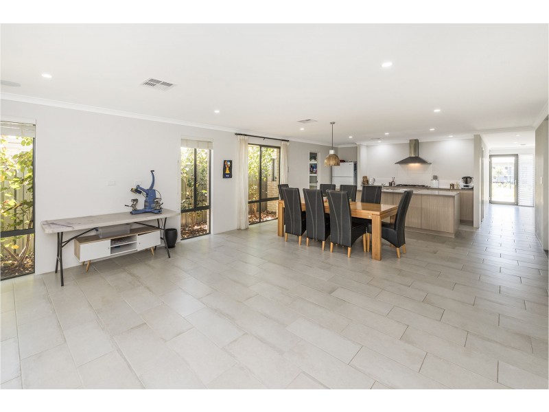 36 Kangaroo Avenue, Kwinana Town Centre WA 6167