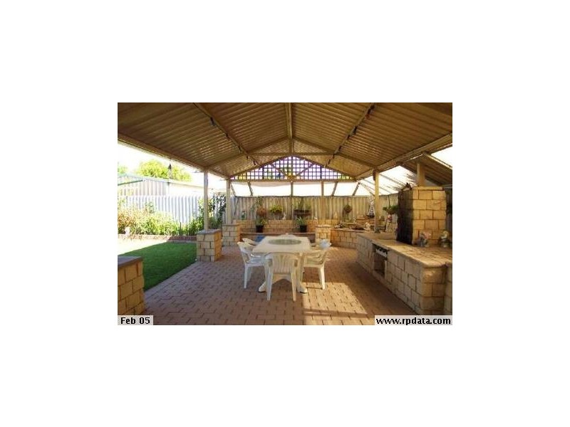 8 Mariano Court, Rockingham WA 6168