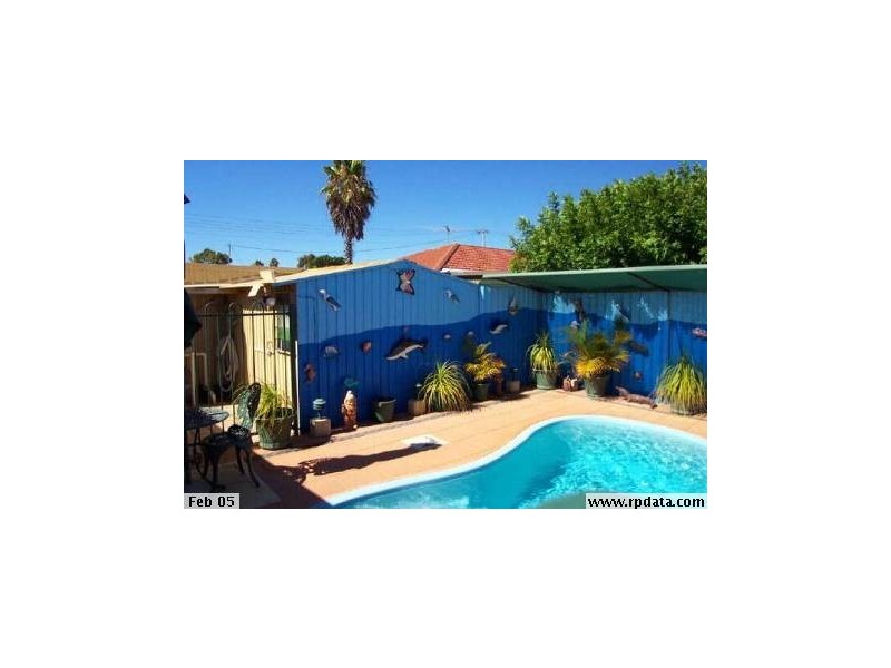 8 Mariano Court, Rockingham WA 6168