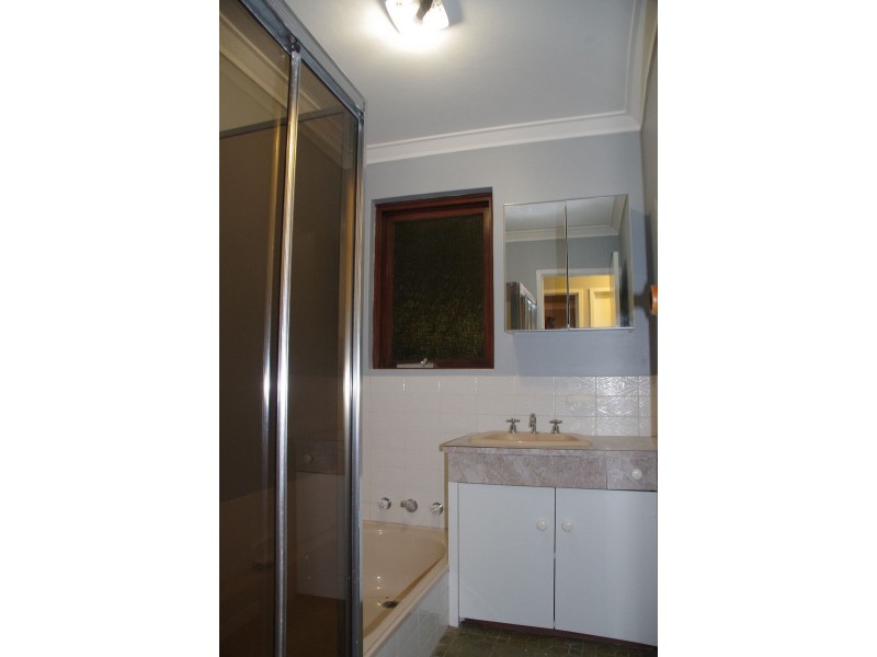 18 Axminster Street, Warnbro WA 6169