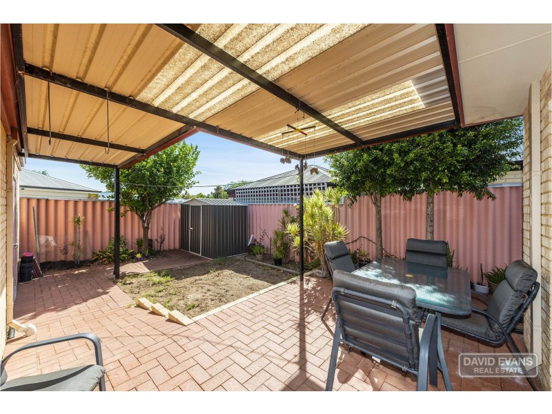 55 Zaragoza Drive, Port Kennedy WA 6172