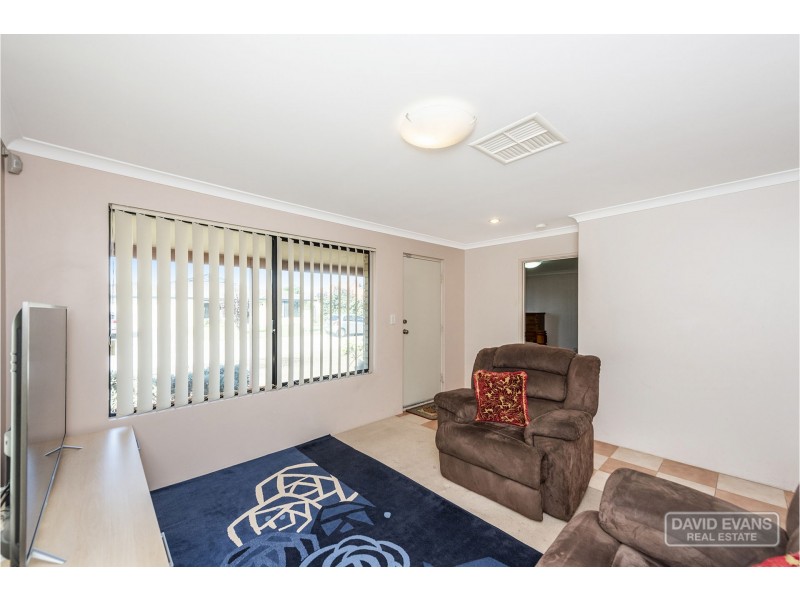 55 Zaragoza Drive, Port Kennedy WA 6172