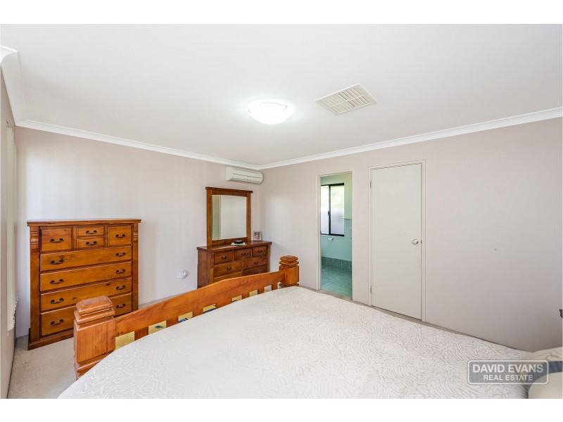 55 Zaragoza Drive, Port Kennedy WA 6172