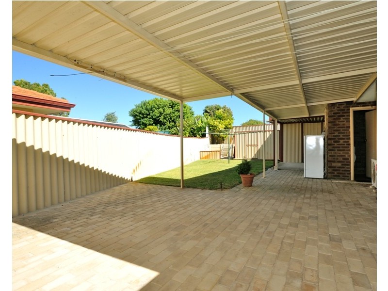 79 Currie Street, Warnbro WA 6169