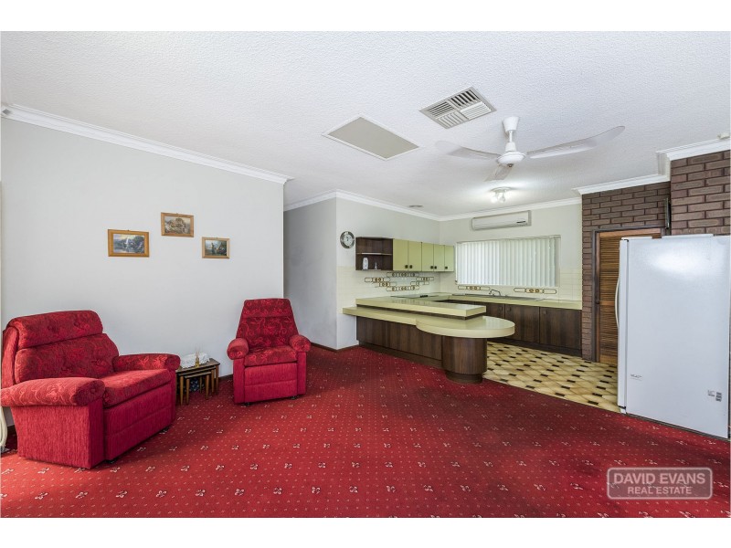 19 Edgewater Road, Safety Bay WA 6169