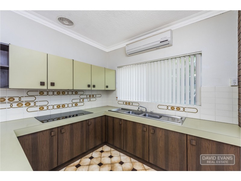 19 Edgewater Road, Safety Bay WA 6169