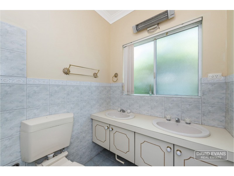 19 Edgewater Road, Safety Bay WA 6169