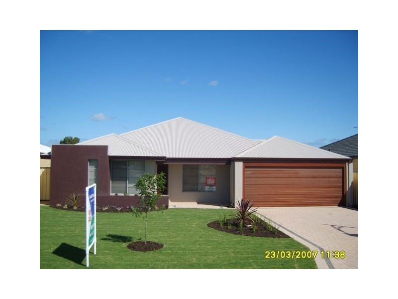 12 Sorrento Turn, Secret Harbour WA 6173