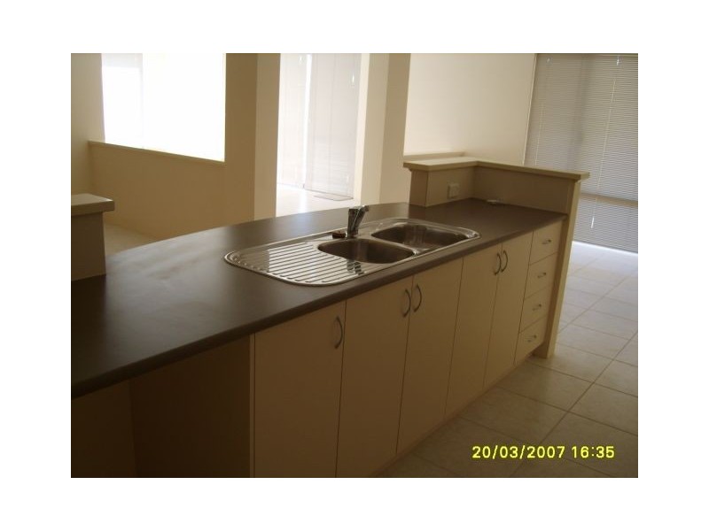 12 Sorrento Turn, Secret Harbour WA 6173